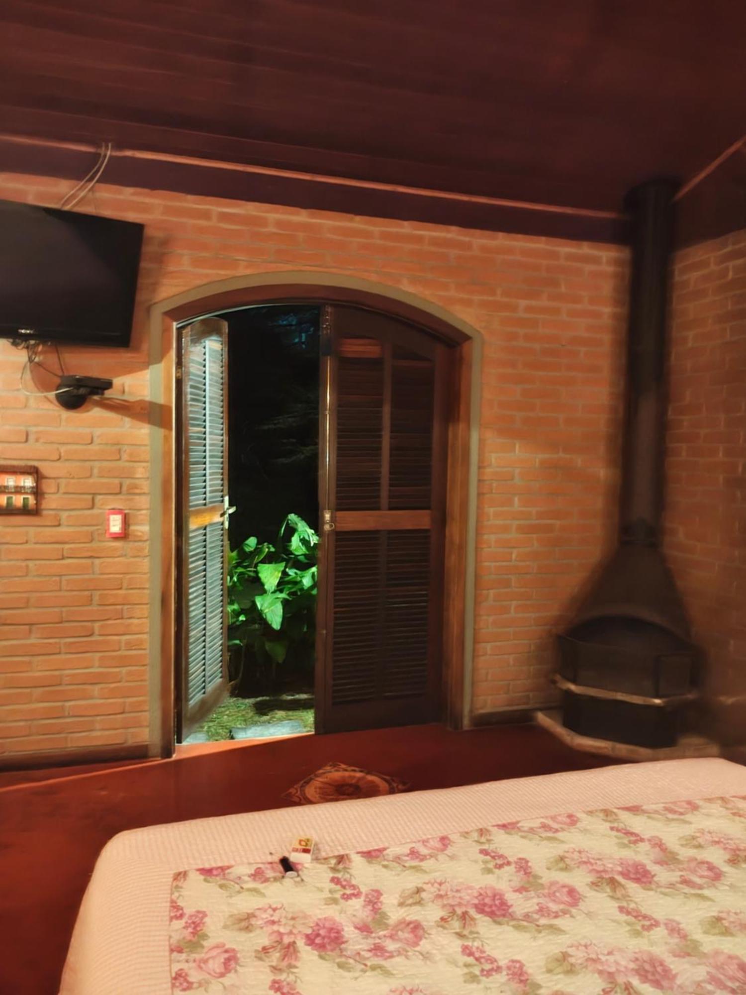Pousada Romantica Serra Da Mata 佩尼多 外观 照片